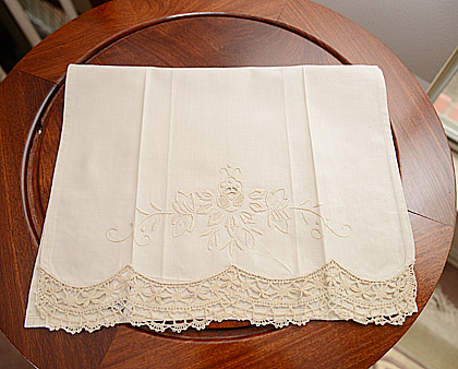 Guest Towel Cluny Lace